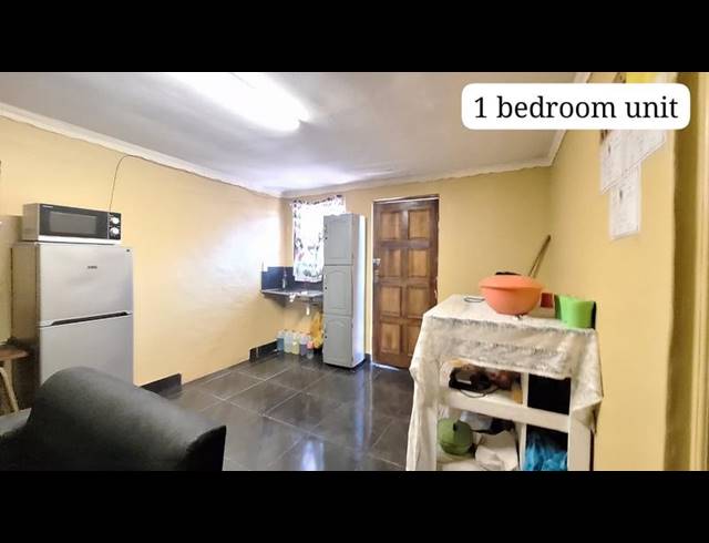 6 BEDROOM HOUSE FOR SALE IN WESBANK